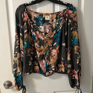 O’Neill Top Size Small